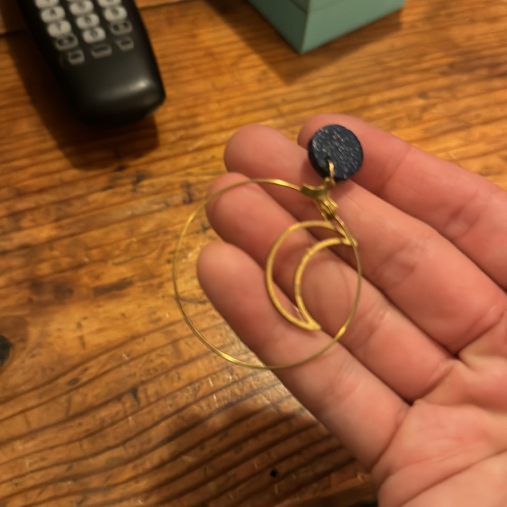 Moon earrings - Picture 3 of 3